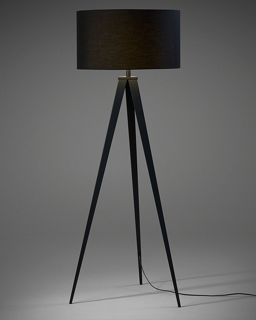 Iguazu Stehlampe, schwarz - ZEN ZONE Furniture