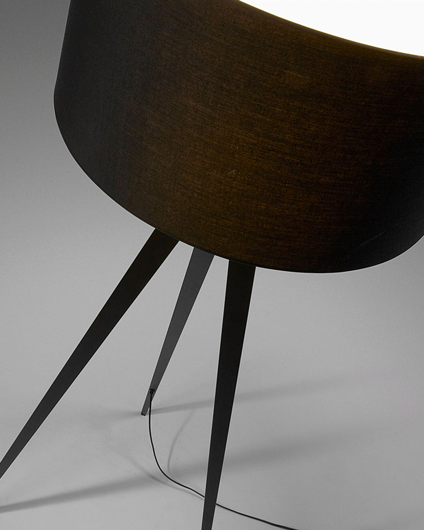 Iguazu Stehlampe, schwarz - ZEN ZONE Furniture