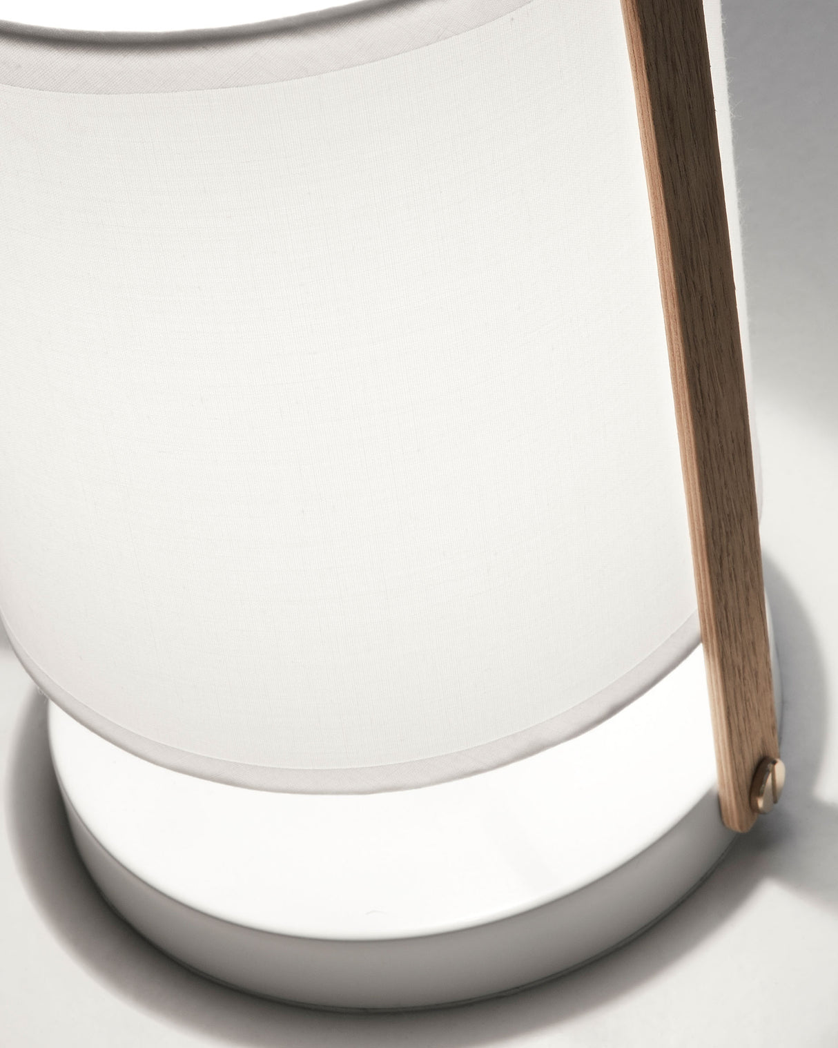 Zayma Tischlampe, weiss - ZEN ZONE Furniture