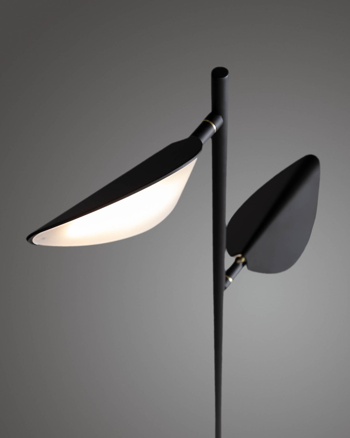 Veleira Stehlampe - ZEN ZONE Furniture