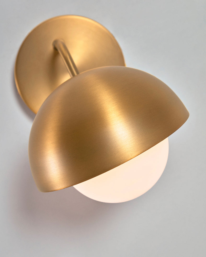 Lonela Wandleuchte aus Metall mit Messing-Finish - ZEN ZONE Furniture