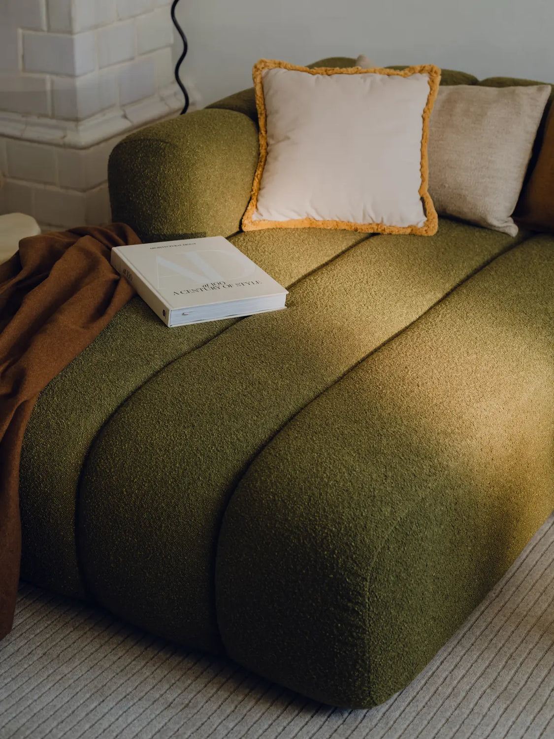 Lupine Modulares 5-Sitzer Ecksofa, Symmetrisch, aus Samt, Chenille oder Boucle, 309x309 cm - ZEN ZONE Furniture