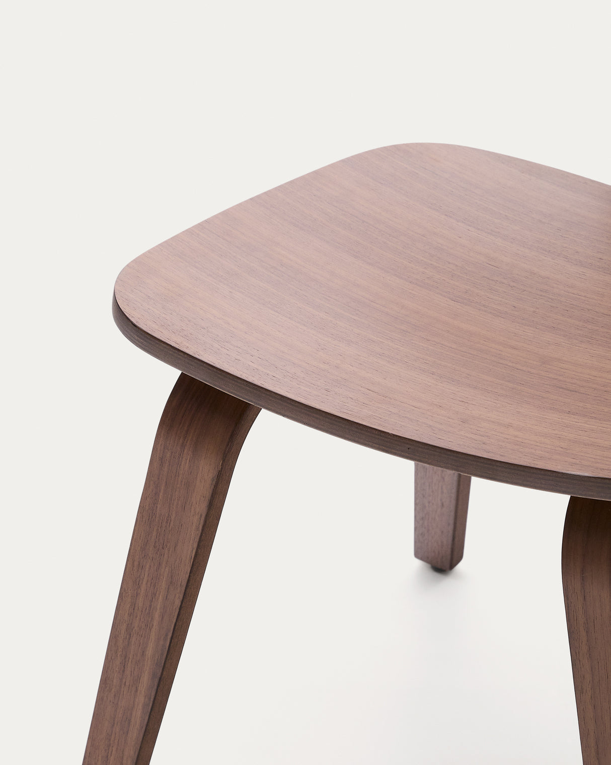 Stuhl Gena aus Nussbaumfurnier und Kautschukholz - ZEN ZONE Furniture