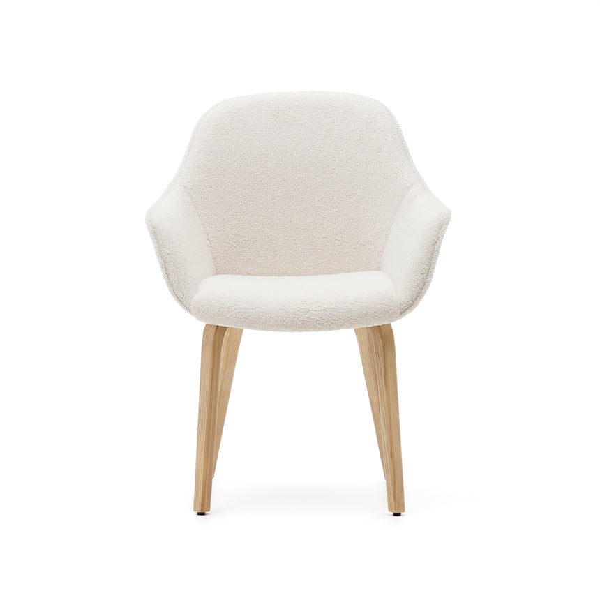 Aleli Stuhl mit Bouclé in Weiß Beine aus massivem Eschenholz mit natürlichem Finish - ZEN ZONE Furniture