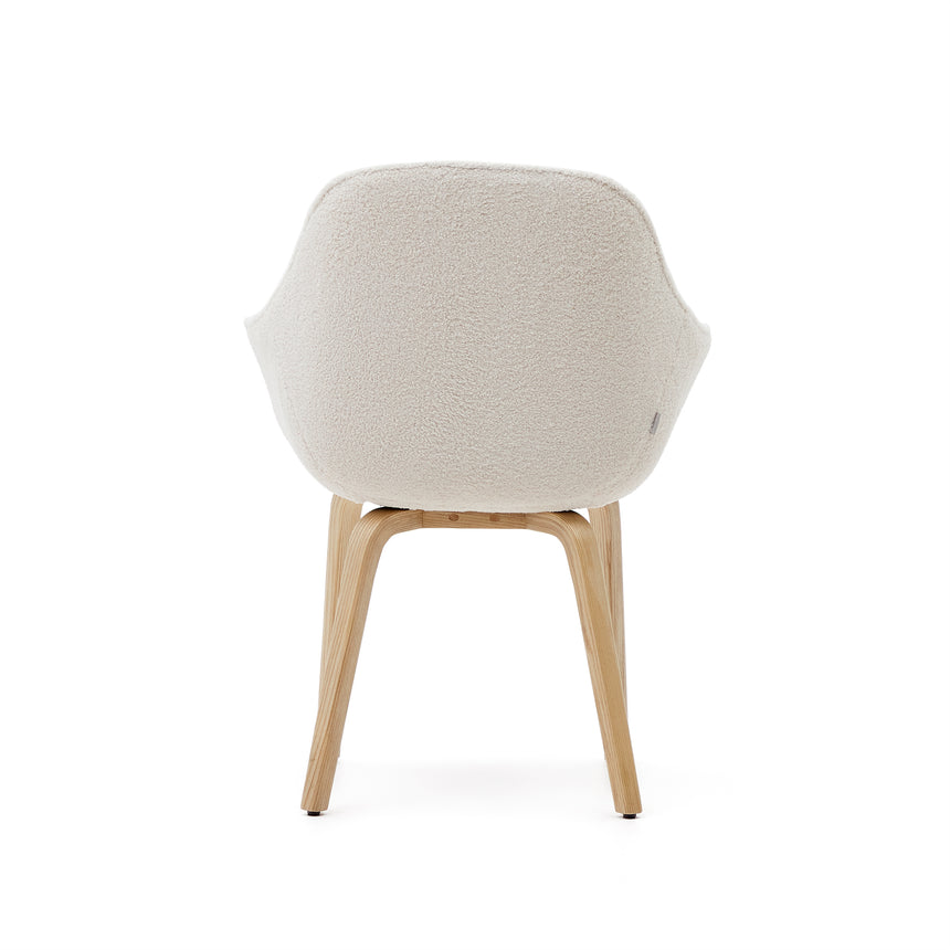Aleli Stuhl mit Bouclé in Weiß Beine aus massivem Eschenholz mit natürlichem Finish - ZEN ZONE Furniture