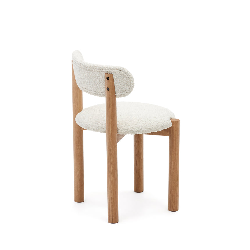Nebai Stuhl aus weißem Bouclé und massivem Eichenholz mit natürlichem Finish - ZEN ZONE Furniture
