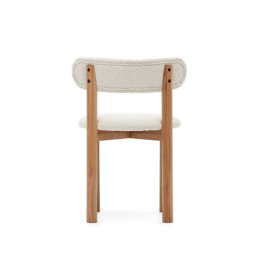 Nebai Stuhl aus weißem Bouclé und massivem Eichenholz mit natürlichem Finish - ZEN ZONE Furniture