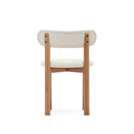 Nebai Stuhl aus weißem Bouclé und massivem Eichenholz mit natürlichem Finish - ZEN ZONE