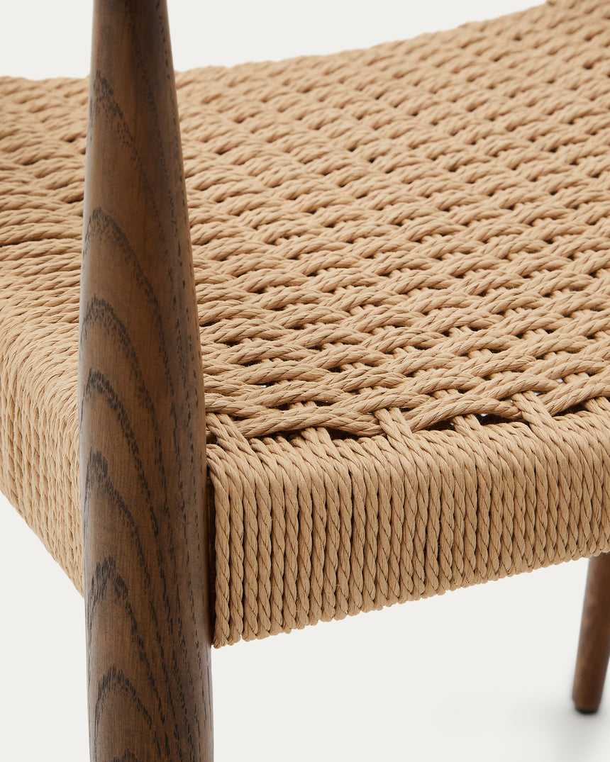 Analy Stuhl mit Armlehnen aus massivem Eichenholz, Nussbaum-Finish, Seilsitz 100% FSC - ZEN ZONE Furniture
