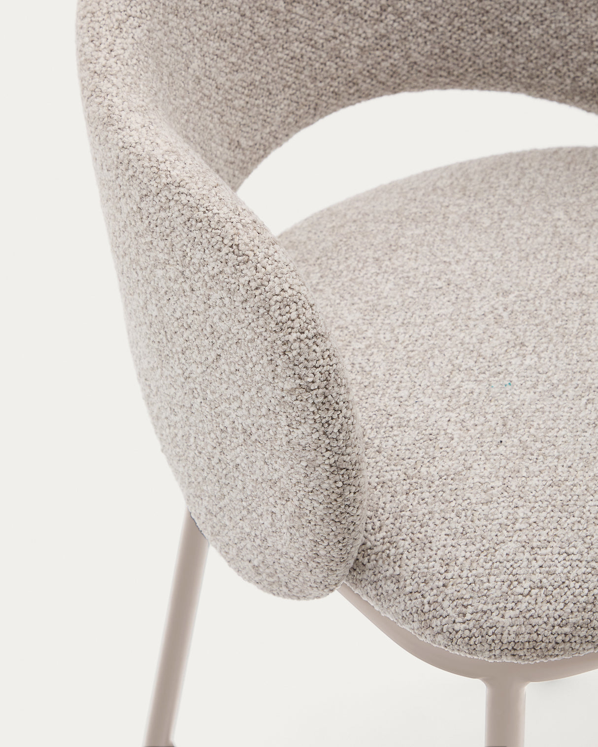 Hocker Maina aus grober beiger Chenille Stahlbeine mit beigem FinishFSC Mix Credit 65 cm - ZEN ZONE Furniture