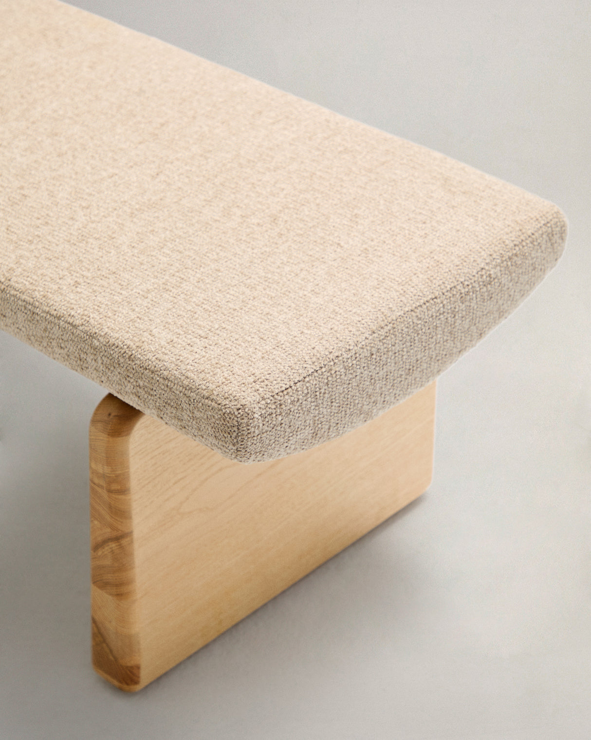 Polsterbank Topaz beige Chenille und massives Eschenholz mit natürlichem Finish 150cm FSC 100% - ZEN ZONE Furniture
