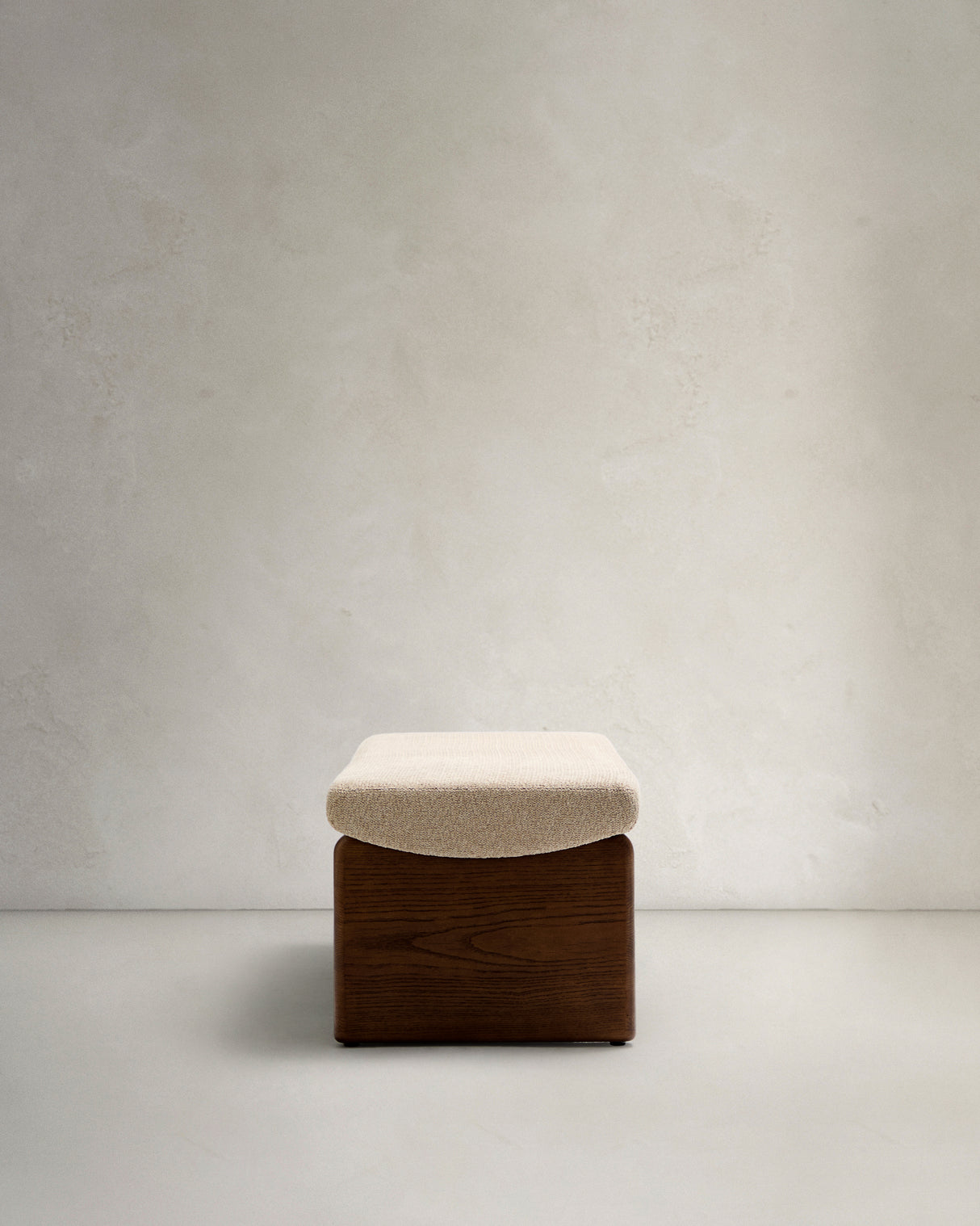 Polsterbank Topaz beiger Chenille und massives Eschenholz mit Walnuss-Finish 150cm FSC 100% - ZEN ZONE Furniture