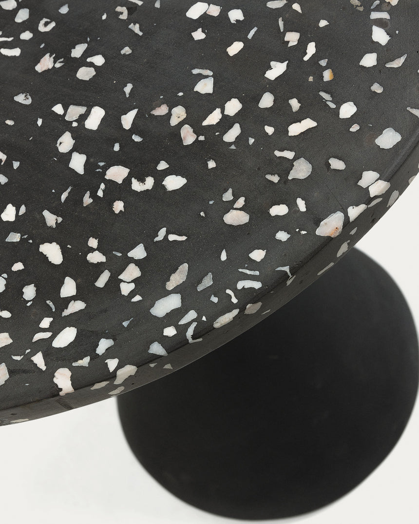 Delano Beistelltisch aus Terrazzo in Schwarz und Stahlbeine in Schwarz Ø 40 cm - ZEN ZONE Furniture