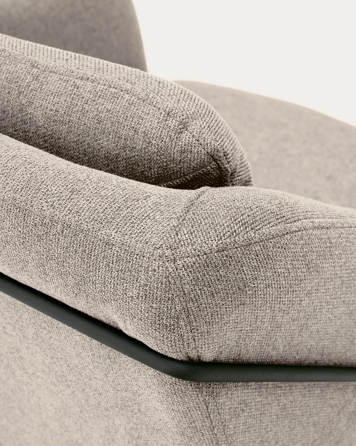Brida Sessel in Beige und Stahlbeine mit schwarzem Finish - ZEN ZONE Furniture