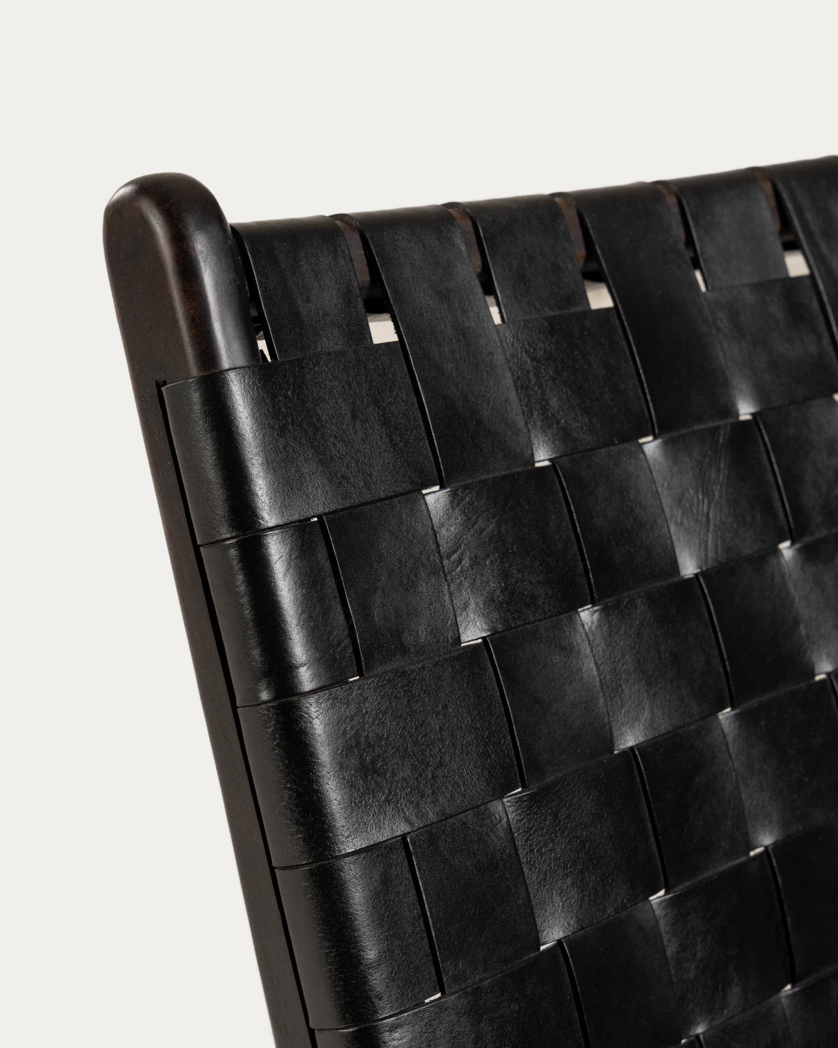 schwarzer Calixta Sessel - ZEN ZONE Furniture