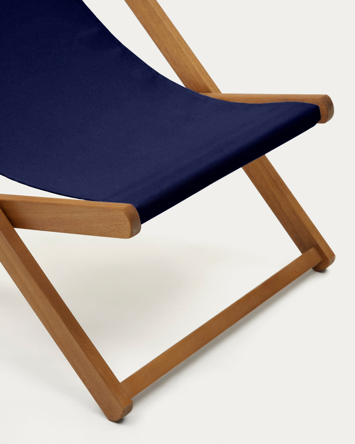 Klappbarer Outdoor-Liegestuhl Adredna in Blau aus massivem Akazienholz FSC 100%