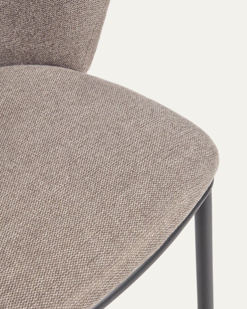 Ciselia Stuhl hellbraune Chenille und Stahl in Schwarz - ZEN ZONE Furniture