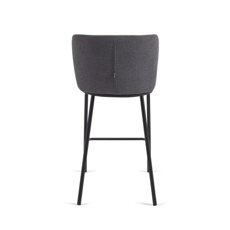 Ciselia Hocker aus dunkelgrauer Chenille Stahlbeine in Schwarz Höhe 65 cm FSC Mix Credit - ZEN ZONE Furniture