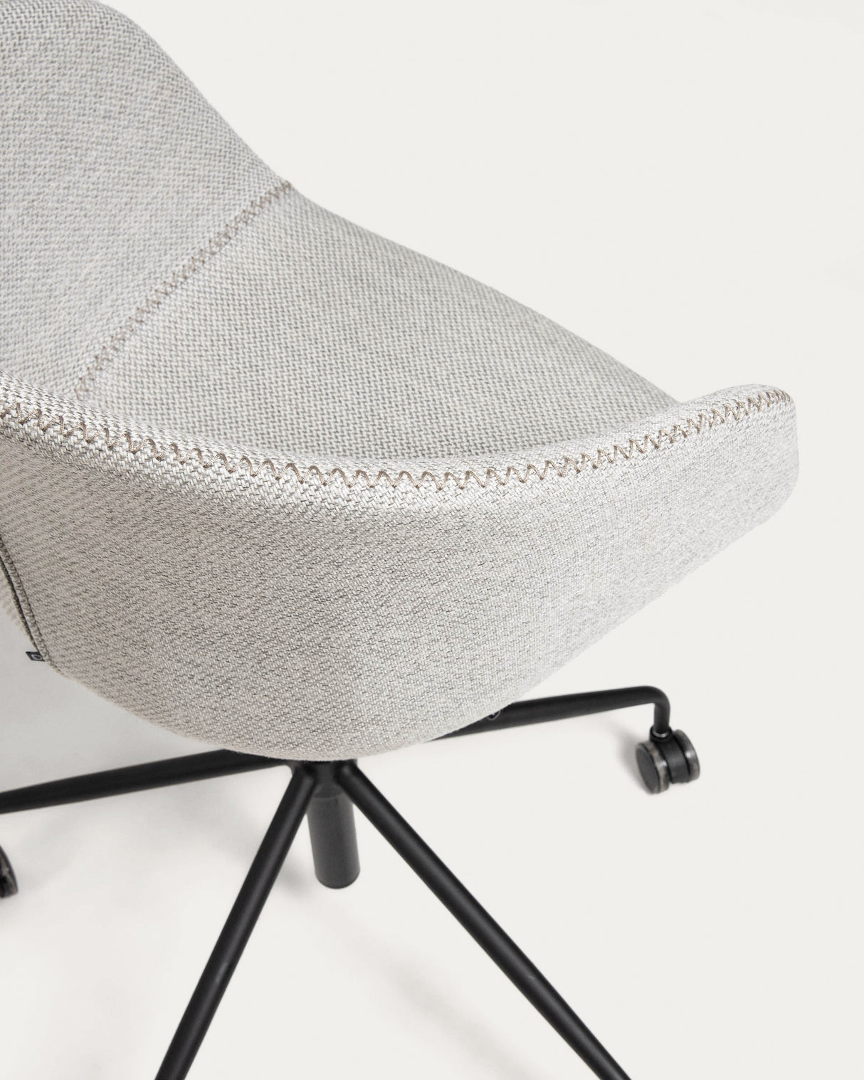 Yvette Schreibtischstuhl in Hellgrau mit schwarzen Stahlbeinen - ZEN ZONE Furniture