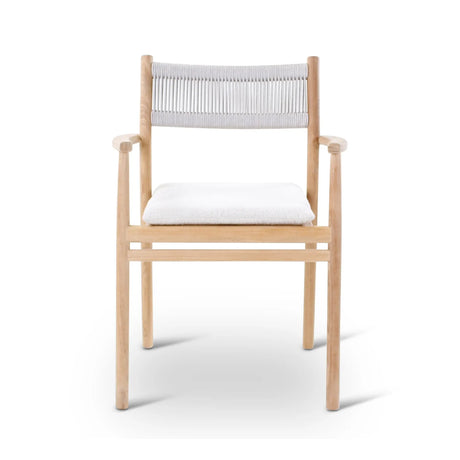 Gartenstuhl Maloy aus Teakholz mit tonfarbenen Kissen - ZEN ZONE Furniture