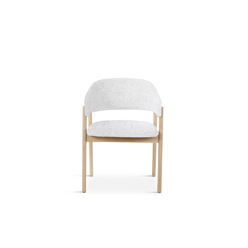 CONOR Essstuhl mit Armlehnen ivory, Beine aus Holz Natur - ZEN ZONE Furniture