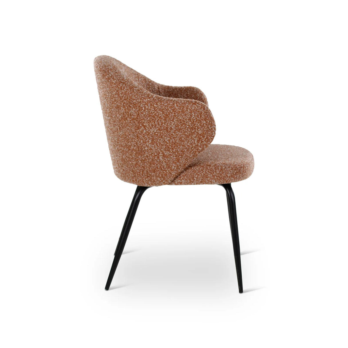 YALO Essstuhl mit Armlehnen in Brick, schwarze Metallbeine - ZEN ZONE Furniture