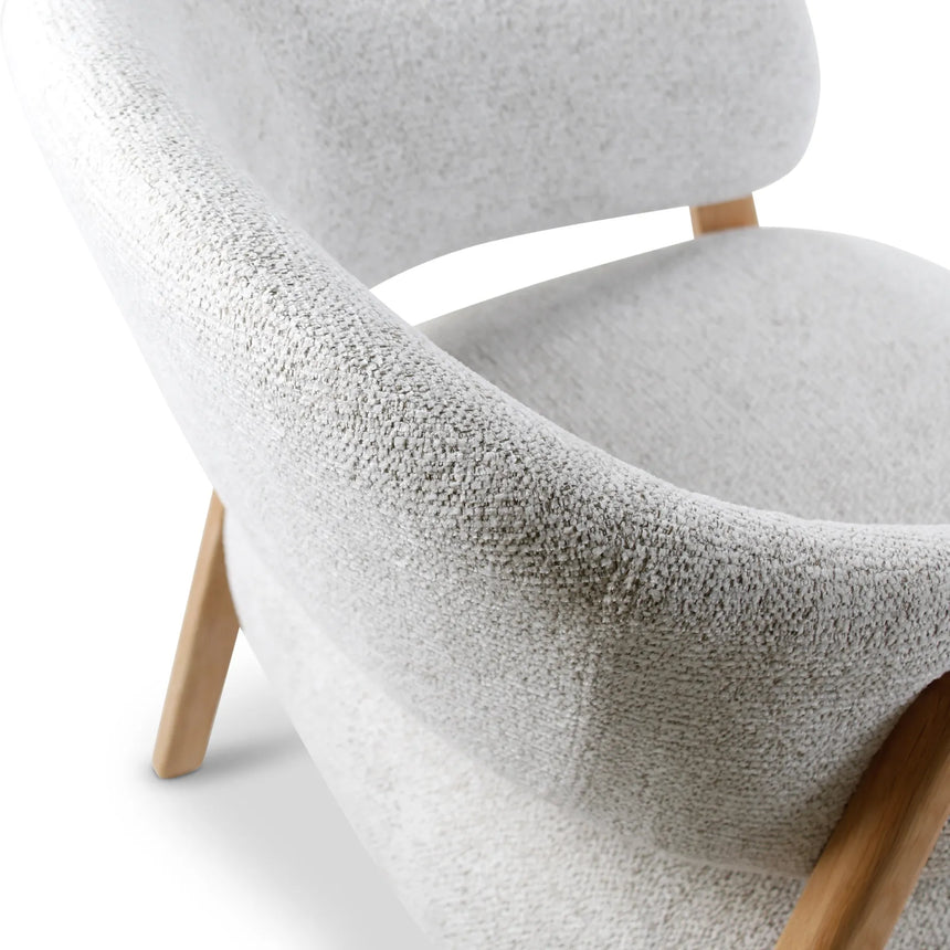 Sessel Conor aus Eiche mit elfenbeinfarbende Kissen - ZEN ZONE Furniture
