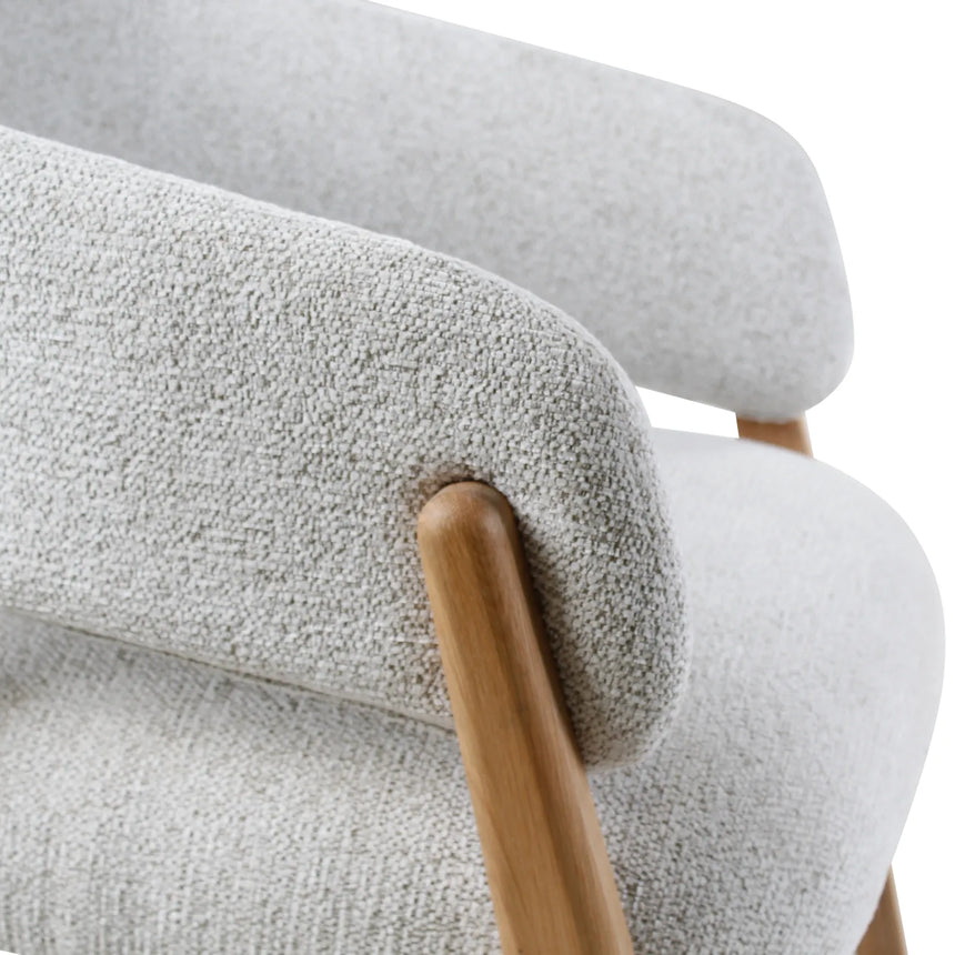 Sessel Conor aus Eiche mit elfenbeinfarbende Kissen - ZEN ZONE Furniture