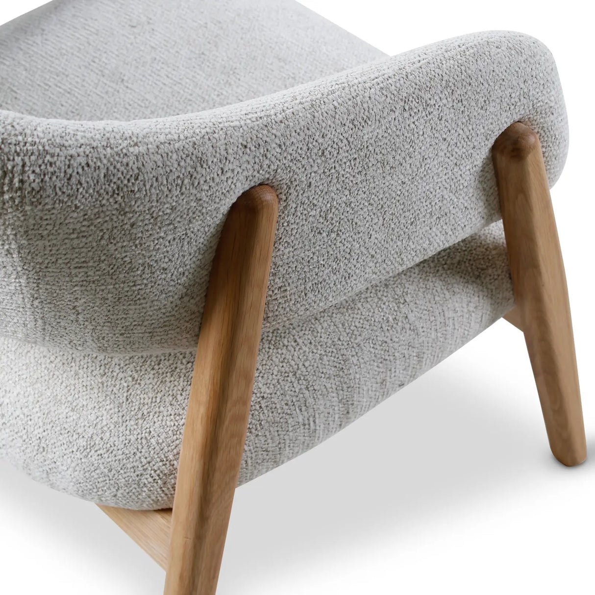 Sessel Conor aus Eiche mit elfenbeinfarbende Kissen - ZEN ZONE Furniture