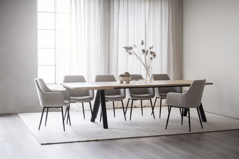 CARRADALE Esstisch Weiß pigmentiert/Schwarz 220x100x75cm - ZEN ZONE