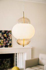 Suspension Shahin XL en verre soufflé bouche et laiton