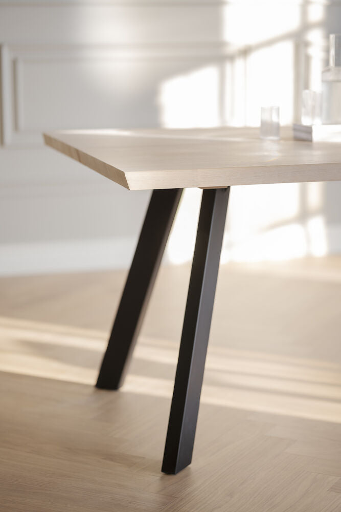 FRED Esstisch Weiß pigmentiert/Schwarz 240x100x75cm - ZEN ZONE