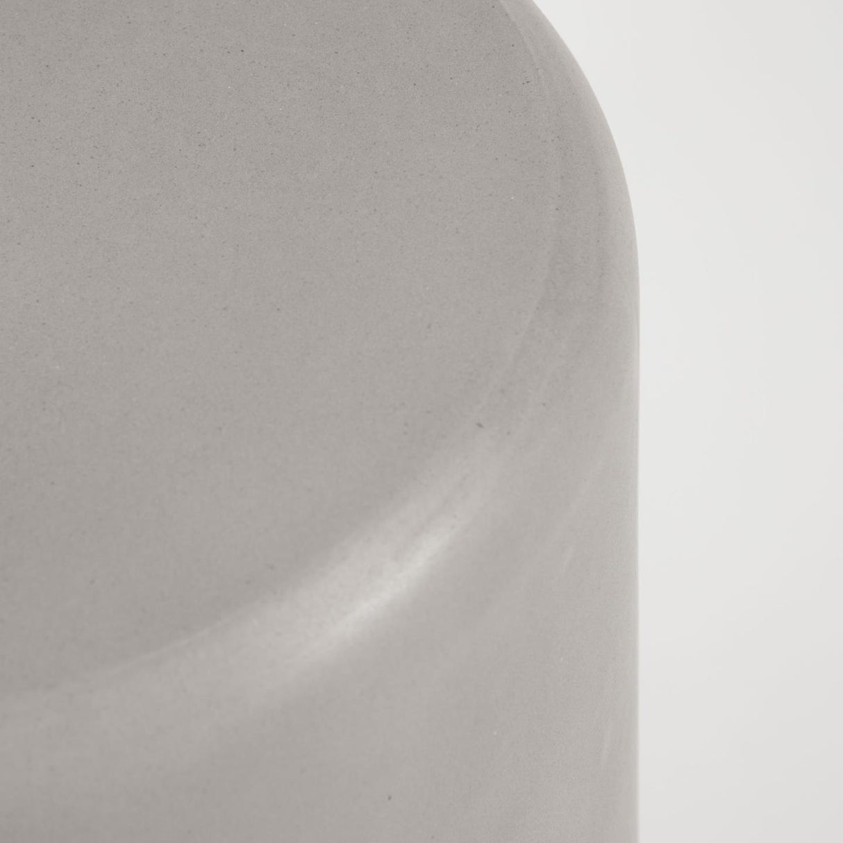 Taimi Outdoor Hocker aus Zement Ø 35 cm - ZEN ZONE