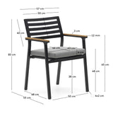Bona stapelbarer Gartenstuhl aus Aluminium mit schwarzem Finish und Armlehnen aus massivem - ZEN ZONE Furniture
