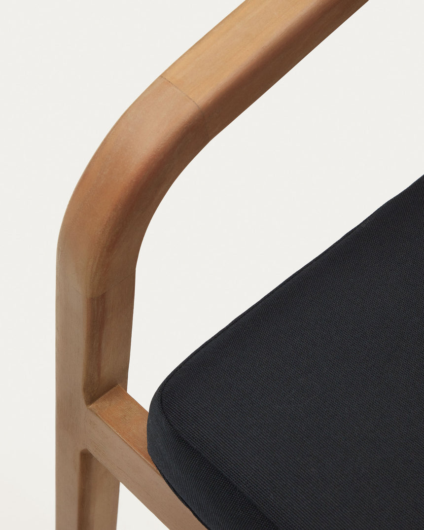 Malaret stapelbarer Stuhl aus massivem Eukalyptusholz und Seil in Schwarz FSC 100% - ZEN ZONE Furniture