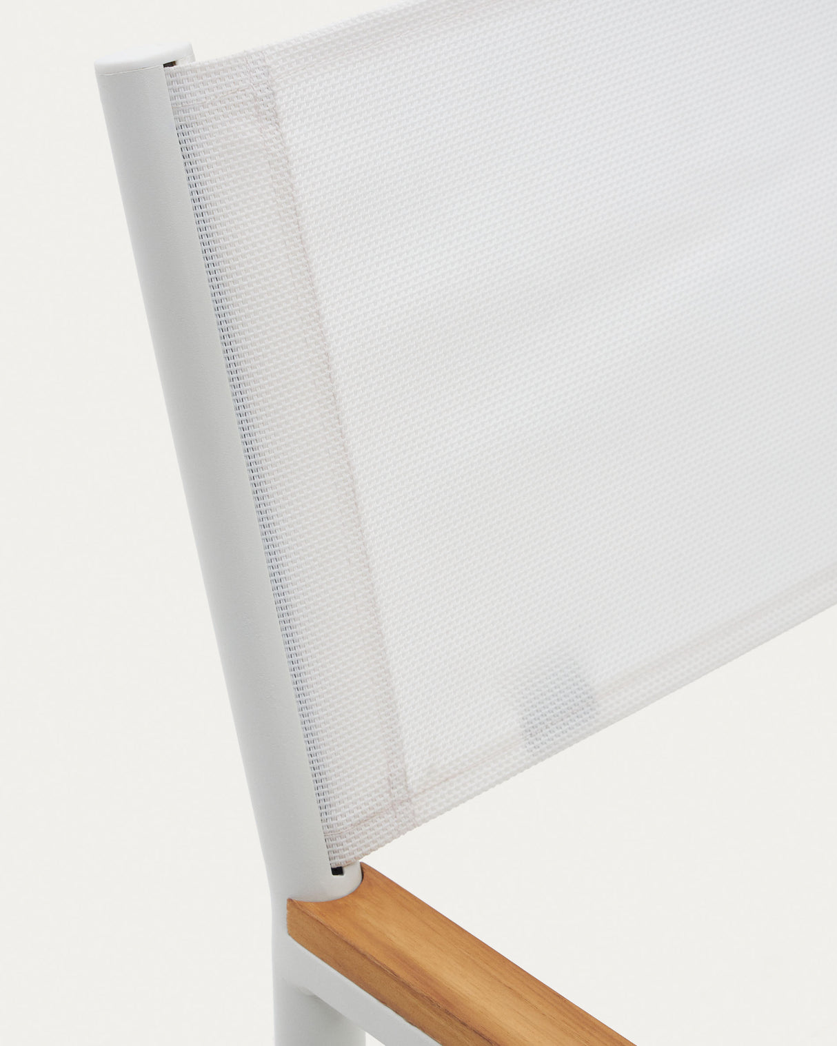 Llado Klappstuhl 100% outdoor aus Aluminium in Weiß und massivem Teakholz - ZEN ZONE Furniture