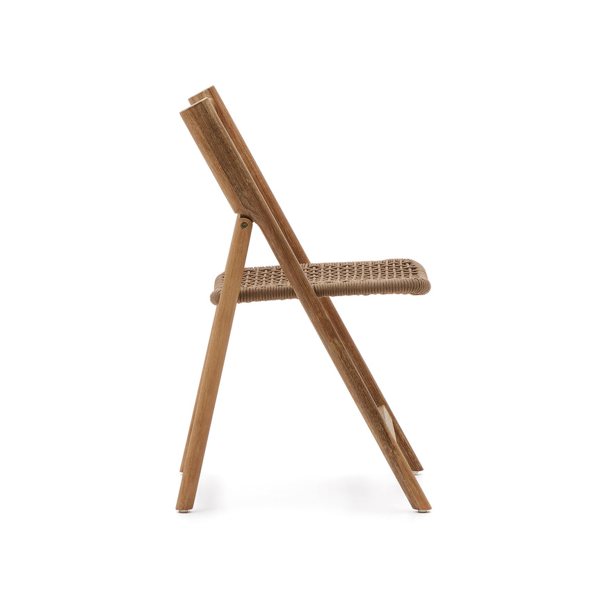 Klappstuhl Dandara aus Akazienmassivholz und einer Stahlstruktur mit geflochtener Sitzfläche in beige FSC 100% - ZEN ZONE Furniture