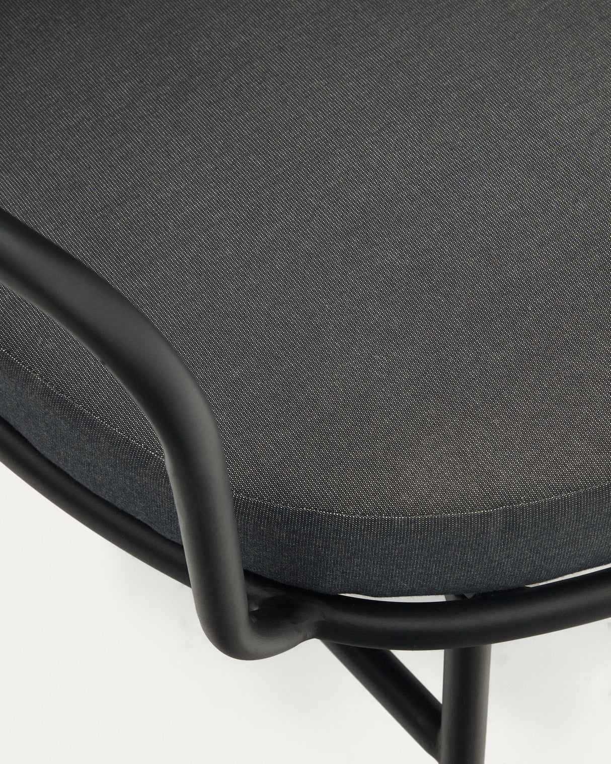 Bramant Sessel aus Stahl mit schwarzem Finish - ZEN ZONE Furniture