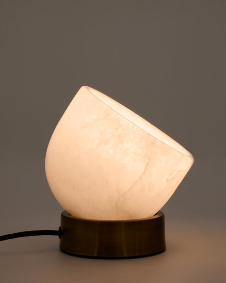 Tischleuchte Shenli aus Alabaster und Metall mit Messing-Finish. - ZEN ZONE Furniture