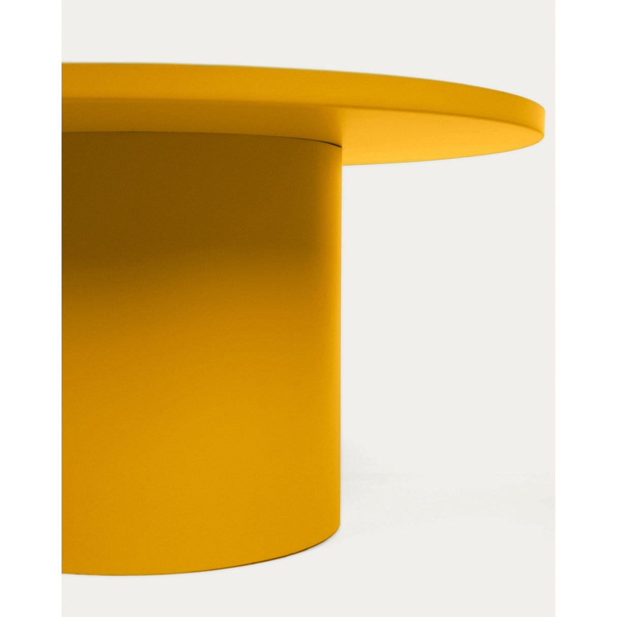 Fleksa runder Couchtisch aus Metall in Senfgelb Ø 72 cm - ZEN ZONE