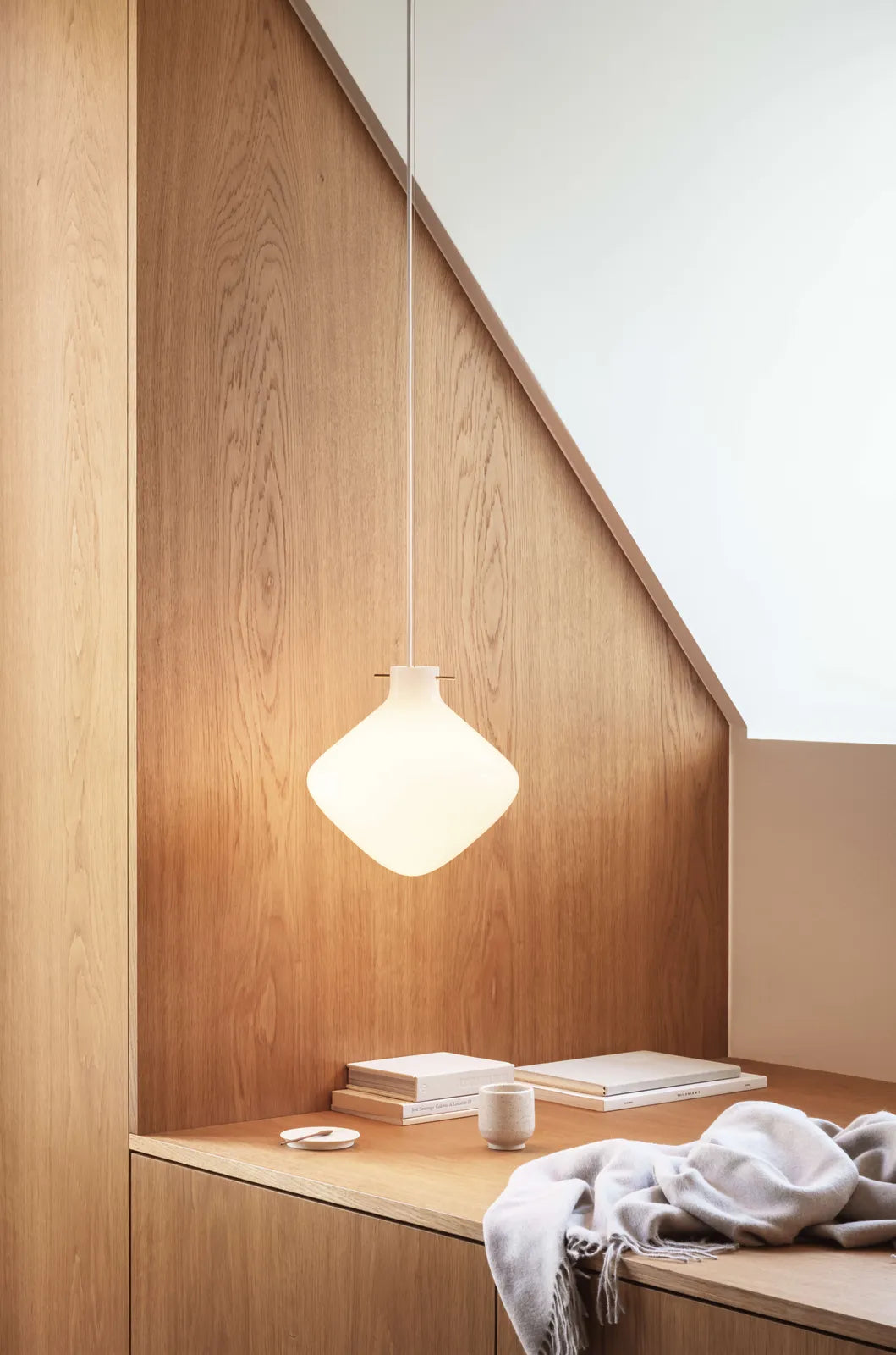 REPOSE Pendant 260