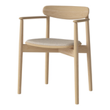 Merge Gepolsterter Esstischstuhl mit Armlehne aus Eiche weiß pigmentiert geölt, Monza - Bouclé und Textur, Beige - ZEN ZONE Furniture