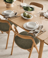 Fenri Gepolsterter Esstischstuhl aus Eiche weiß pigmentiert geölt, Memory - Bouclé und Textur, Grey white - ZEN ZONE Furniture