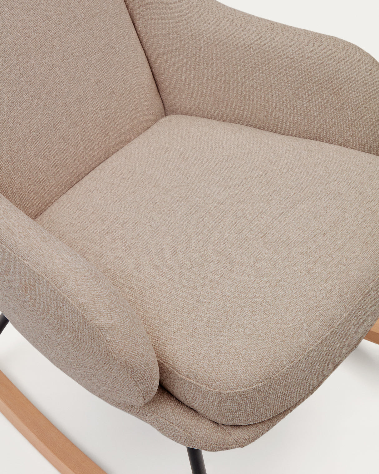 Maustin Schaukelstuhl mit Chenille in Beige und Gestell aus Stahl und Buchenholz - ZEN ZONE Furniture