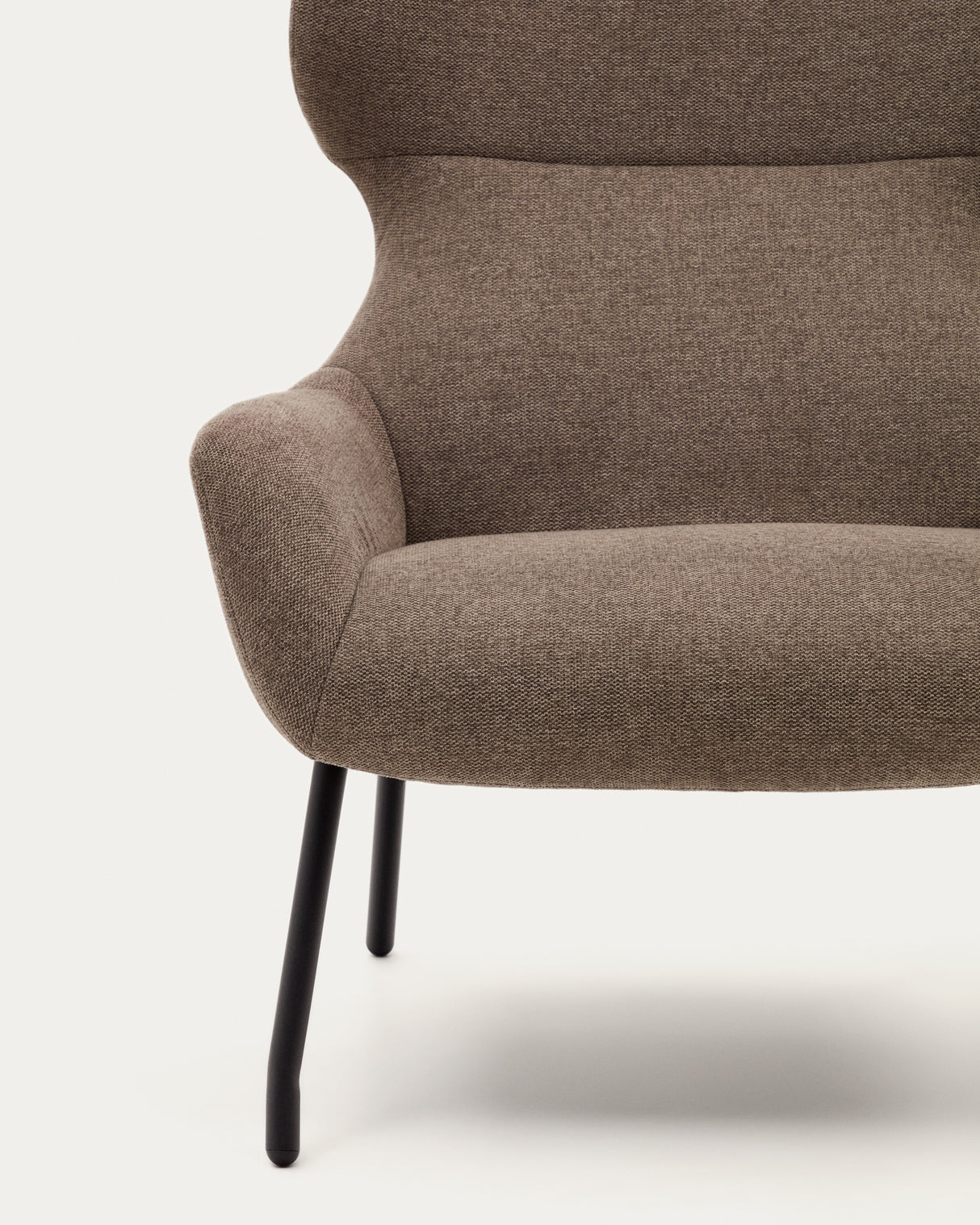 Belina  Sessel mit Chenille in Hellbraun und Stahl mit schwarzem Finish FSC 100% - ZEN ZONE Furniture