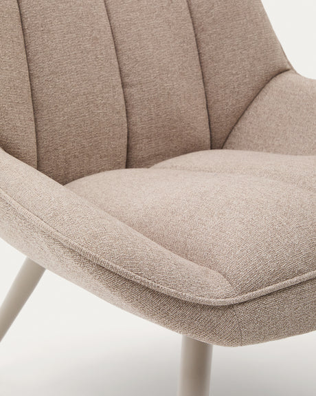 Sessel Marlina aus beigefarbenem Chenille-Stoff und mattgrau lackierten Stahlbeinen. - ZEN ZONE Furniture