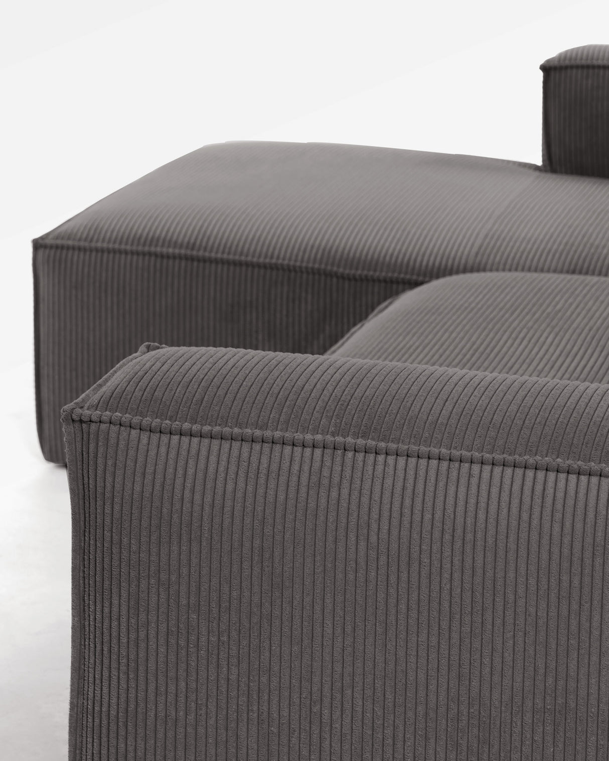Blok 2-Sitzer-Sofa mit Chaiselongue links breiter Cord grau 240 cm - ZEN ZONE Furniture