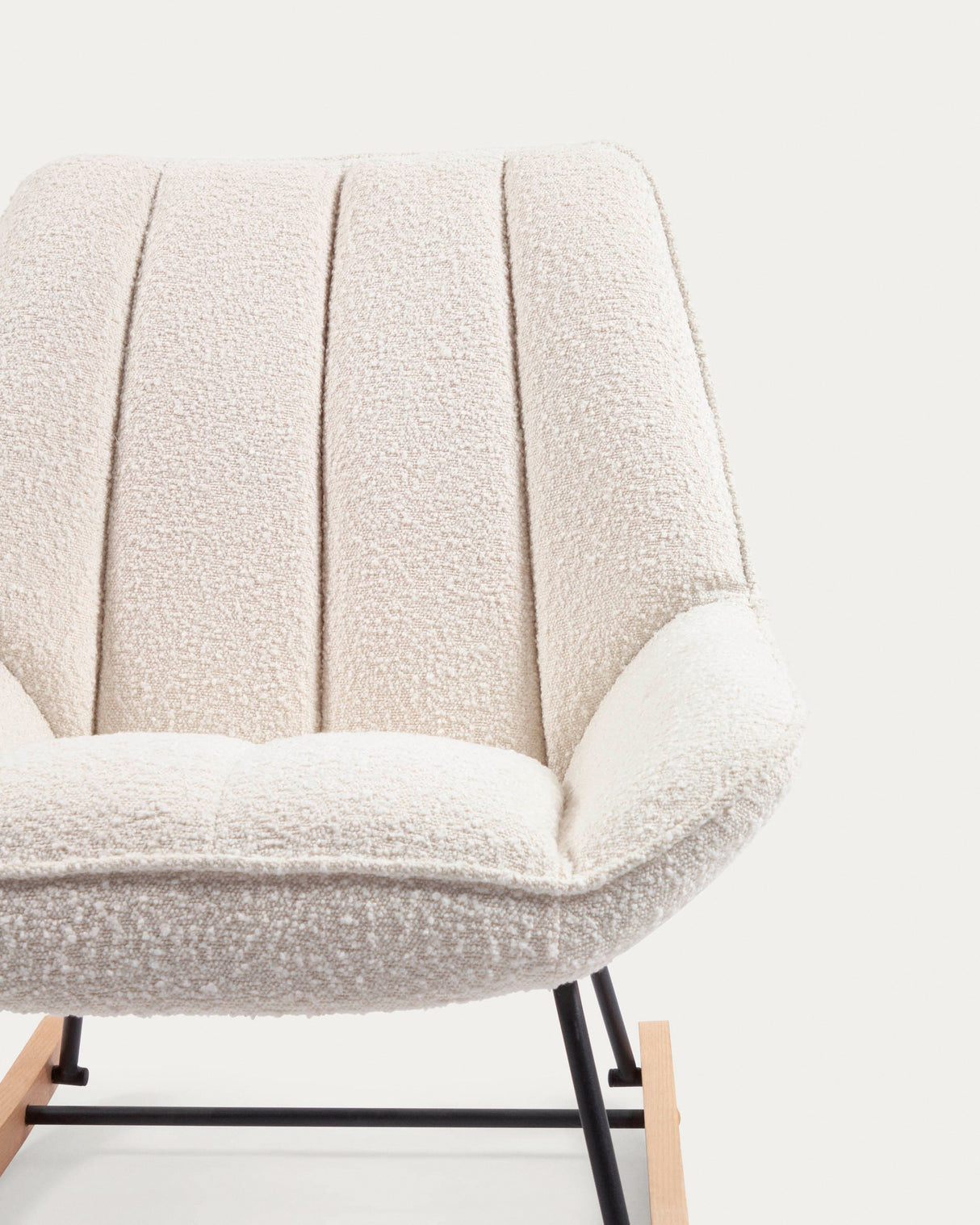 Marlina Schaukelstuhl mit Bezug in Bouclé weiß - ZEN ZONE Furniture
