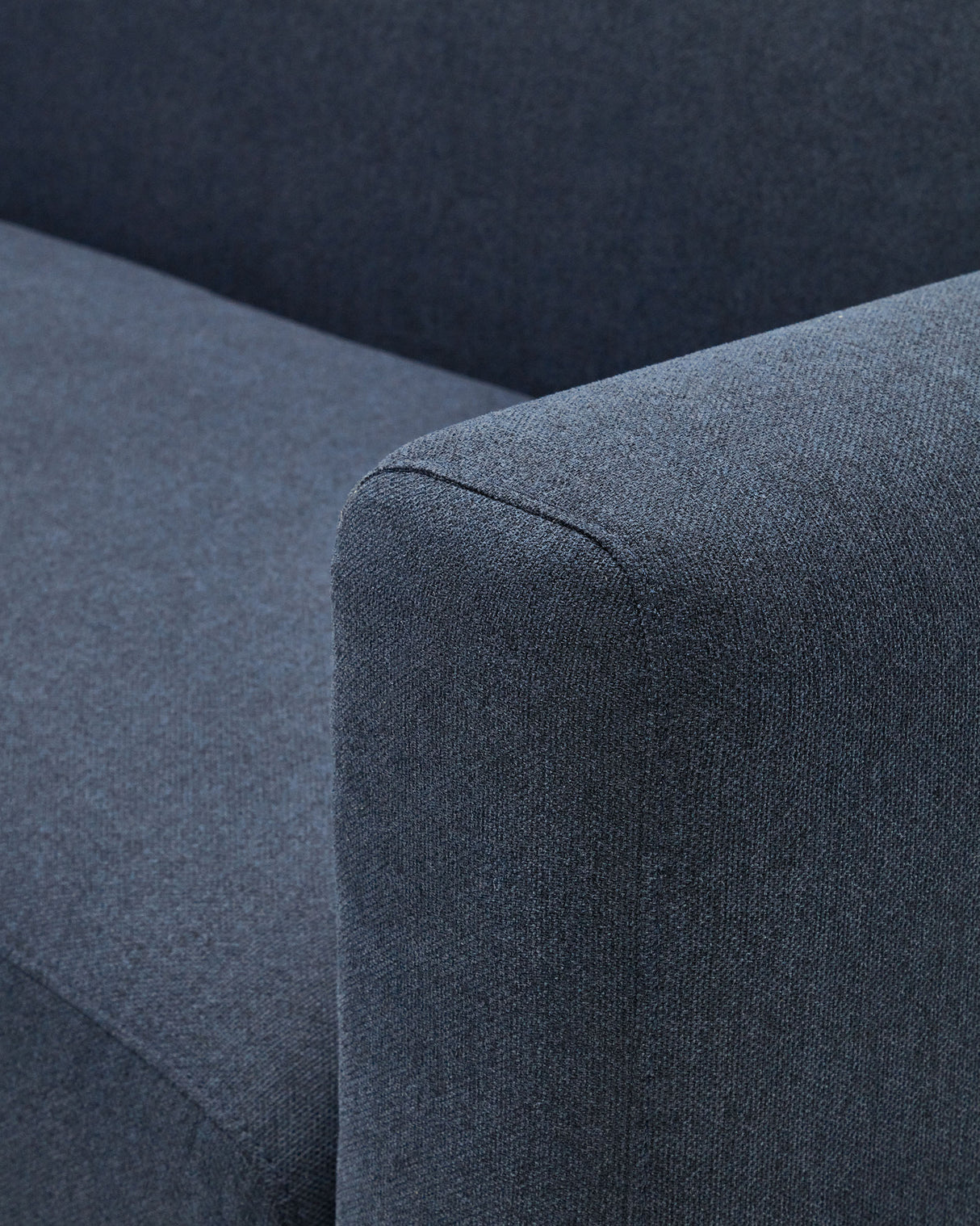 Neom Armlehne in Blau - ZEN ZONE Furniture