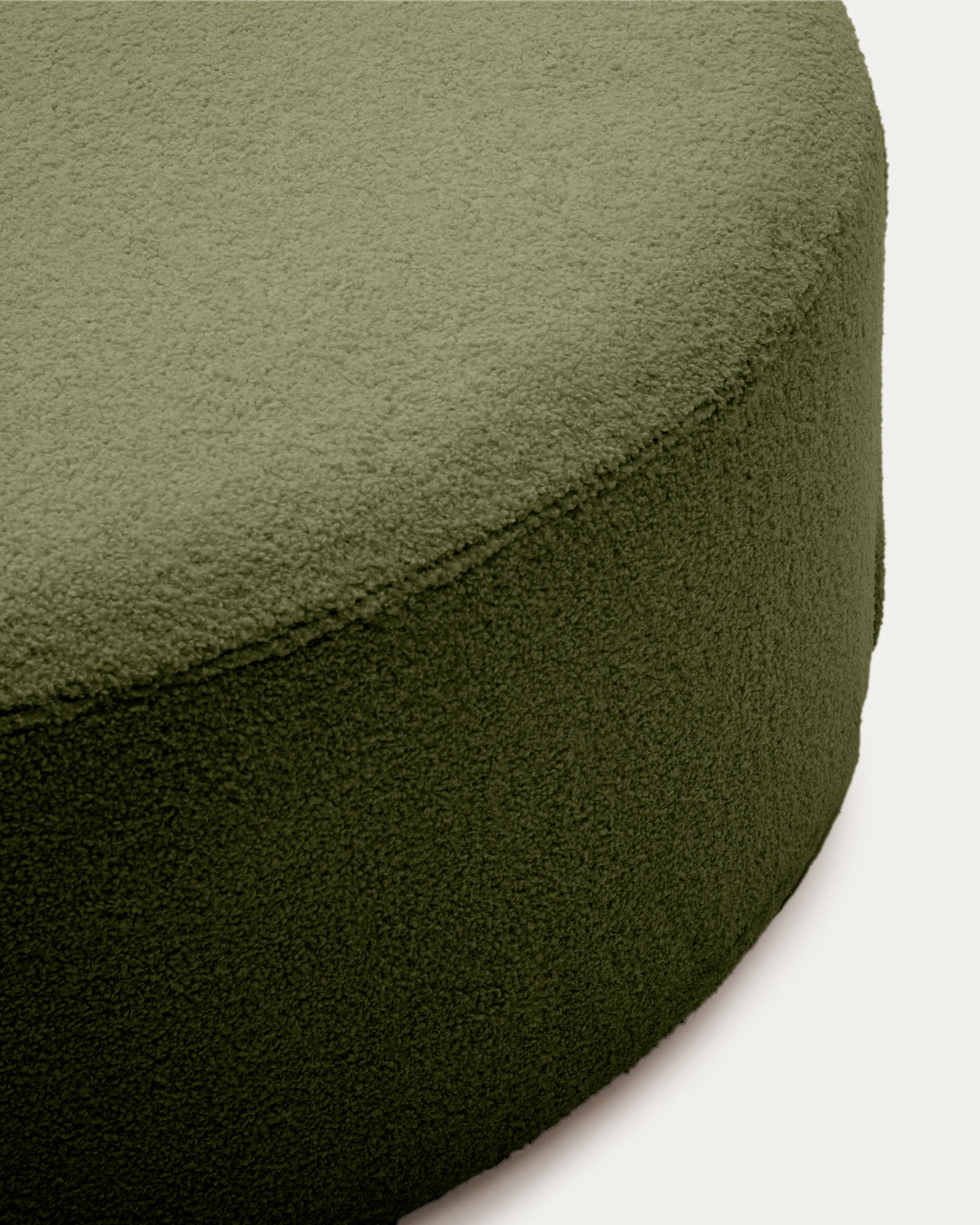 Fußhocker Kaeli mit abnehmbarem Bezug in grünem Bouclé Ø 90 cm - ZEN ZONE Furniture